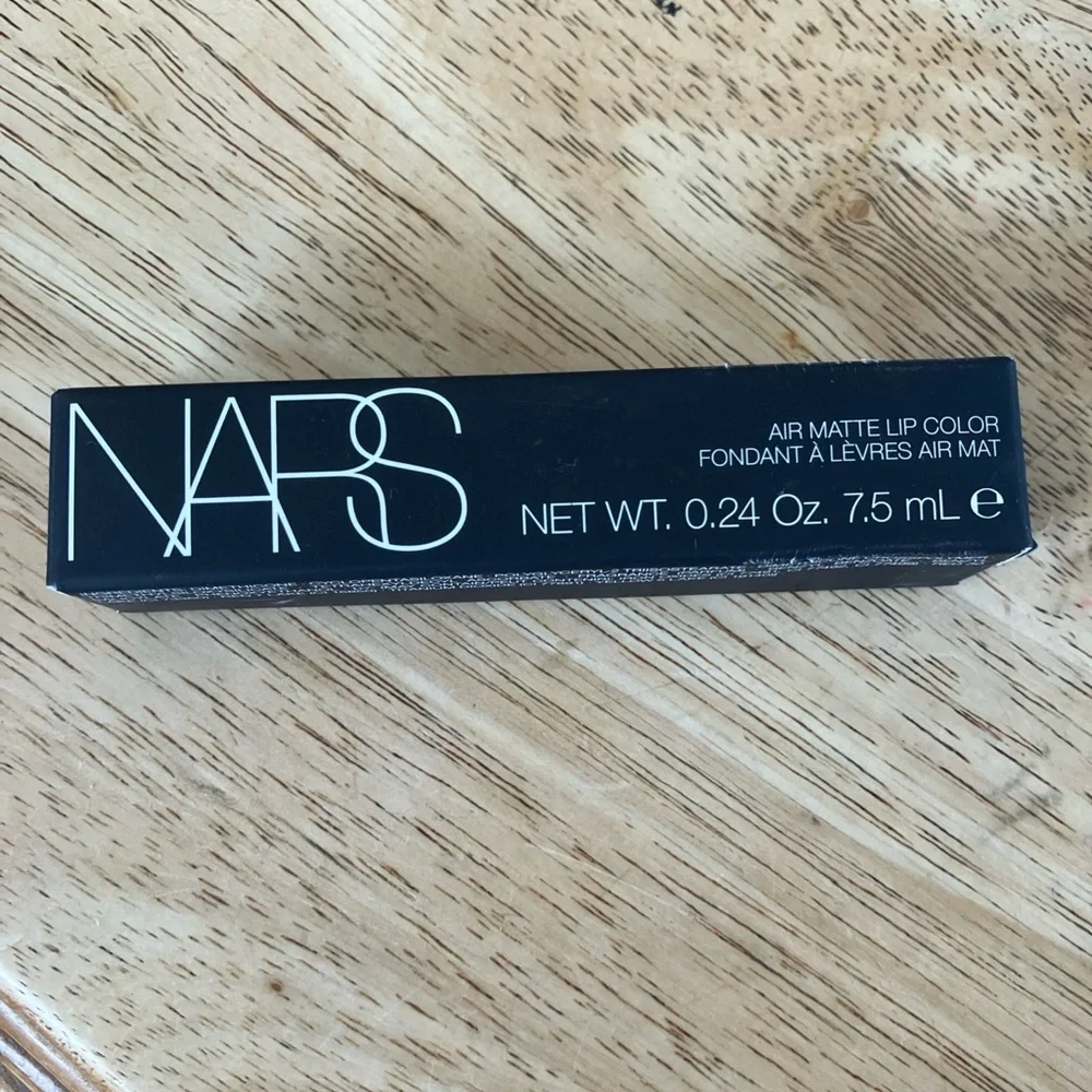 Nars Burlesque red‎ Air Matte Lip Crayon new in box